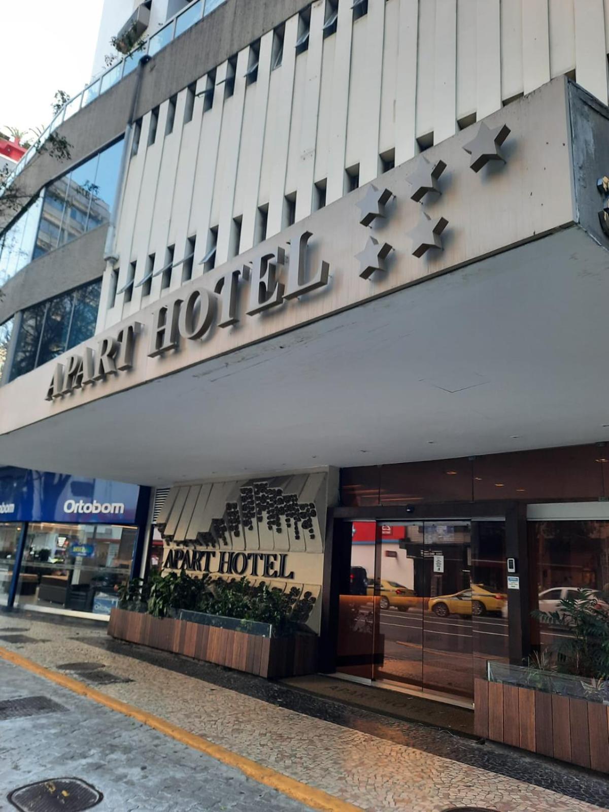 Apartamento Flat - Localizacao Em Copacabana Com Vista O Cristo E Estacionamento Río de Janeiro